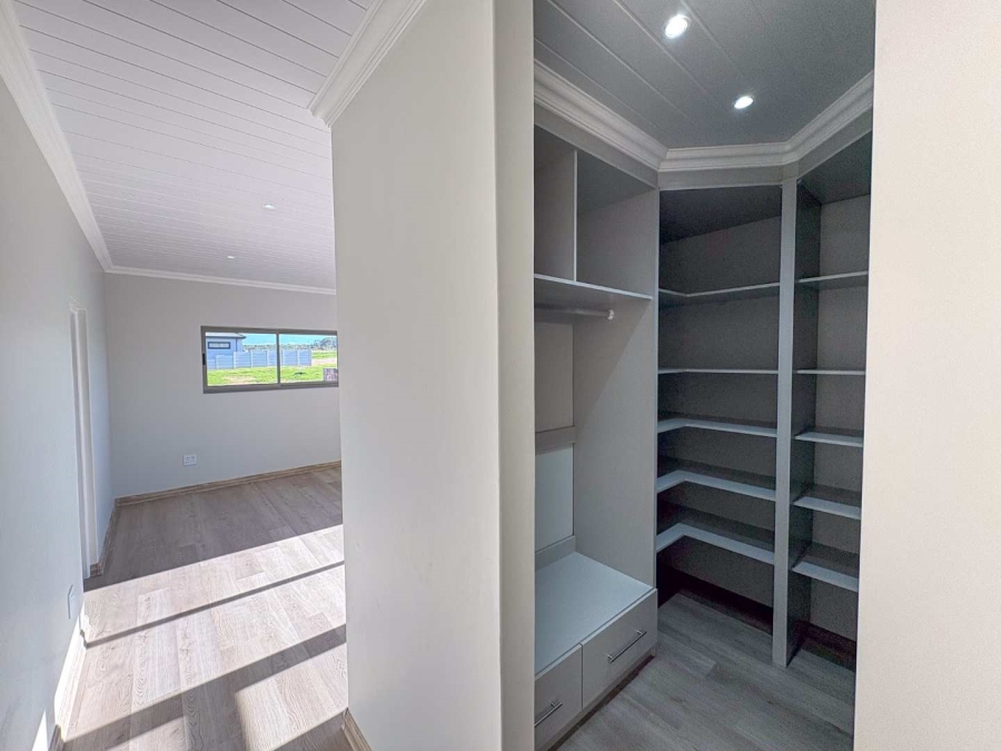 3 Bedroom Property for Sale in Stilbaai Wes Western Cape